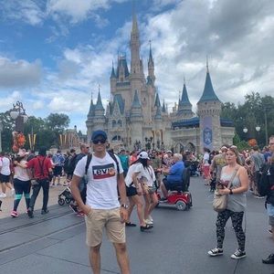 Meet your Posher, Nestor david